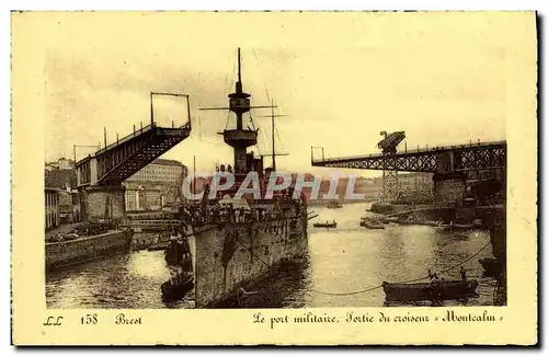 Cartes postales Bateau port militaire Sortie du croiseur Montcalm