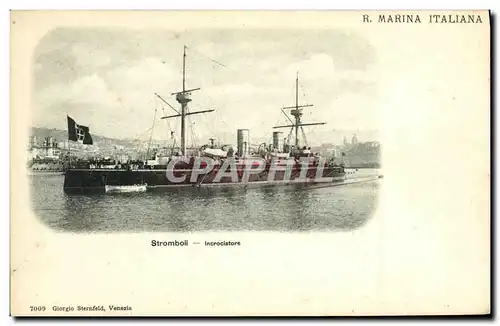 Cartes postales Bateau Guerre Stromboli Incrociatore R Marina Italiana