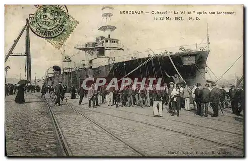 Ansichtskarte AK Bateau Guerre Bordeaux Cuirasse Verite apres son lancement 28 mai 1907