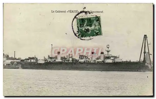 Ansichtskarte AK Bateau Guerre Cuirasse Verite apres le lancement