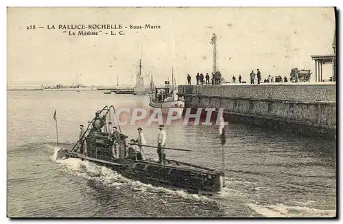 Ansichtskarte AK Bateau Guerre La Pallice Rochelle Sous main La Meduse