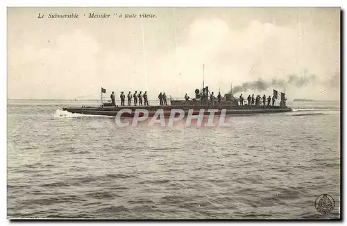 Cartes postales Bateau Guerre Submersible Messidor a toute vitesse
