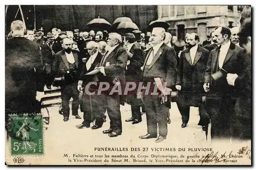 Ansichtskarte AK Bateau Guerre Funerailles des 27 victimes du Pluviose Fallieres et tous les membres du corps dip