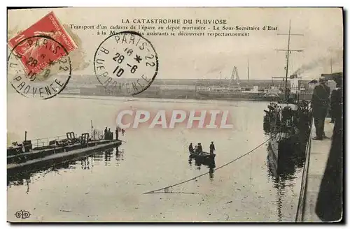 Cartes postales Bateau Guerre Catastrophe du Pluviose Transport d un cadavre de l epave