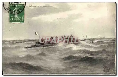 Cartes postales Bateau Guerre Submersible par gros temps Sous marin