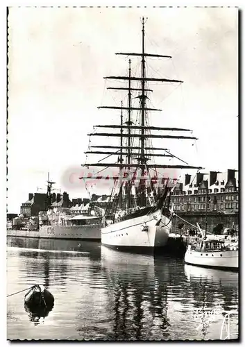 Cartes postales moderne Bateau Saint Malo Bassin Vauban Gorch Fock Barque ecole de la marine allemande