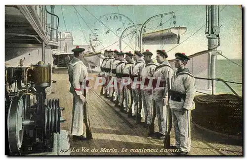 Cartes postales Bateau La vie du marin Le maniement d armes