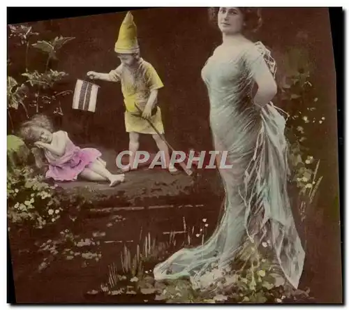 Cartes postales Fantaisie Femme Enfant lutin Nain