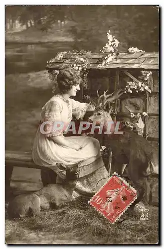 Cartes postales Fantaisie Femme Biche