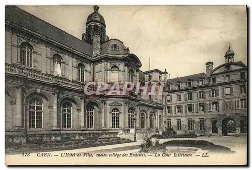 Ansichtskarte AK Caen L Hotel de Ville Ancien College des Eudistes la cour interieure