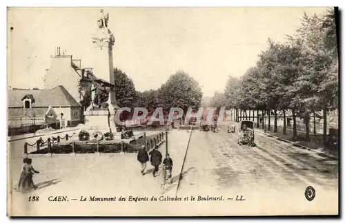 Cartes postales Caen Monument des Enfants du Calvados et le Boulevard