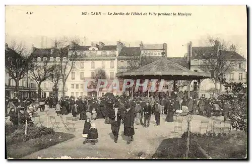 Ansichtskarte AK Caen Le Jardin de L Hotel de Ville Pendant la Musique