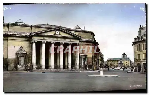 Moderne Karte Caen La place Saint Sauveur et le palais de justice