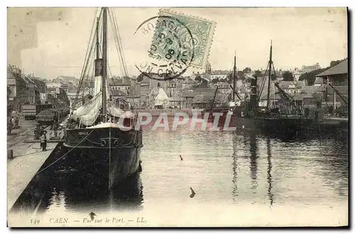 Cartes postales Caen Vue sur le Port Bateaux