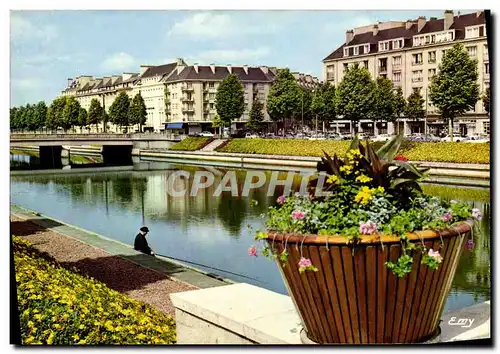 Cartes postales moderne Caen Les Bords de l Orne Au dernier plan le quai de Juillet et le quai Promenade de Sevigne
