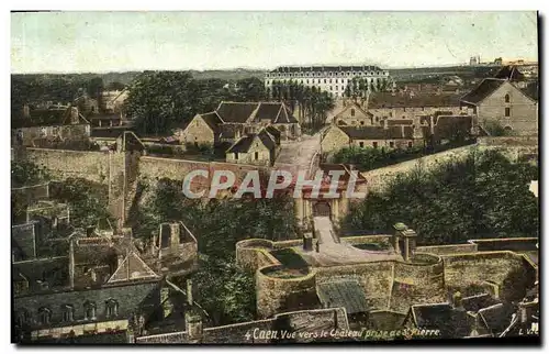 Cartes postales Caen Vue vers le Chateau Prise de St Pierre