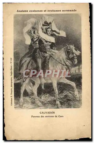 Cartes postales Calvados Femmes des environs de Caen Cheval