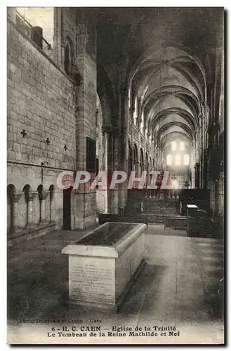 Ansichtskarte AK Caen Eglise de la Trinite Le Tombeau de la Reine Mathilde et nef