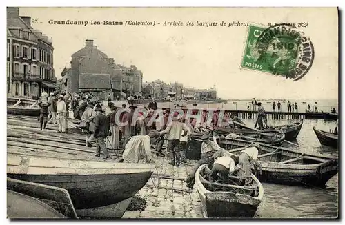 Cartes postales Grandcamp les Bains Arrivee des barques de pecheurs TOP