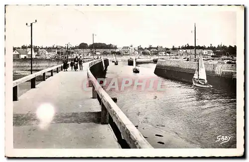 Cartes postales moderne Grandcamp les Bains L entree du Port