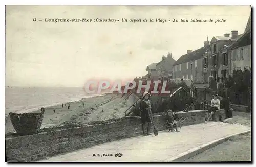 Cartes postales Langrune Sur Mer Un Aspect de la Plage Au Loin Bateaux de peche