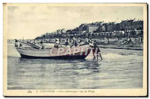 Cartes postales Langrune On Cmbarque sur La Plage Bateau