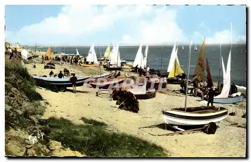 Cartes postales moderne Lion Sur Mer Preparation Pour les Regates Bateaux