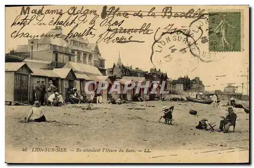 Cartes postales Lion Sur Mer En Attendant L Heure du Bain