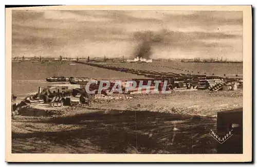 Cartes postales Arromanches les Bains Le Port de la Liberation La Jetee Est et le Port Militaria