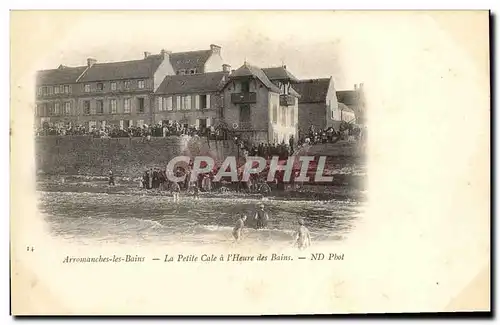 Ansichtskarte AK Arromanches les Bains La Petite Cale a l Heure des Bains