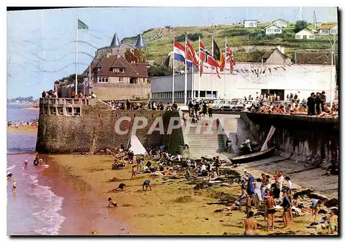 Cartes postales moderne Arromanches La Place du 6 Juin 1944 et le Musee