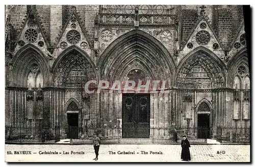 Ansichtskarte AK Bayeux La Cathedrale Les Portails