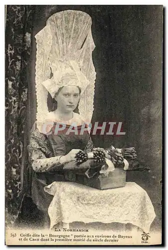 Cartes postales Bayeux Normandie Coiffe dite la Bourgogne Portee aux Environs Folklore Costume Coiffe