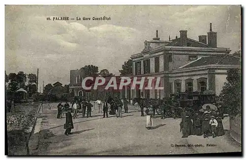 Ansichtskarte AK Falaise La Gare Onest Etat Enfants