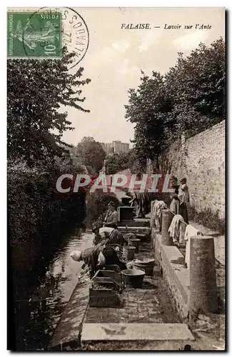 Ansichtskarte AK Falaise Lavoir sur l Ante Femmes Enfants TOP