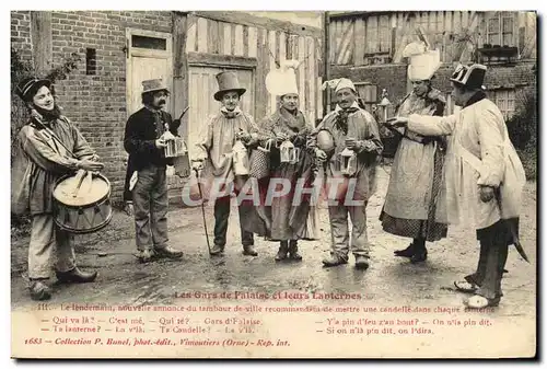 Cartes postales Les Gars de Falaise et leurs Lanternes Folklore Costume