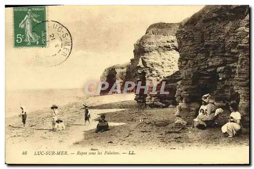 Ansichtskarte AK Luc Sur Mer Repos Sous les Falaises