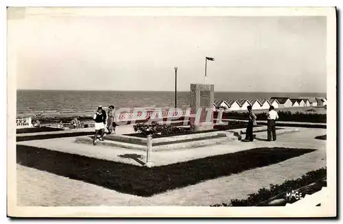 Cartes postales moderne Luc Sur Mer Le Monument Erige en Memoire du debarquement Militaria