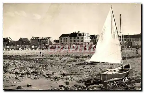 Cartes postales moderne Luc Sur Mer Un Coin de a Maree Basse Bateau Voilier