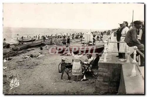 Cartes postales moderne Luc Sur Mer Un Coin de la Plage