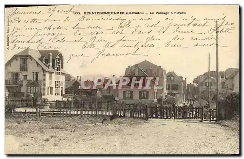 Cartes postales Bernieres sur Mer Le Passage a niveau