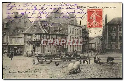 Cartes postales Beaumont en Auge La Place du Marche Cochons chevaux