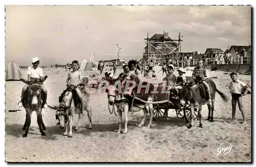 Cartes postales moderne Bernieres sur Mer Promenade a Anes Enfants Volley Ball Volley Ball