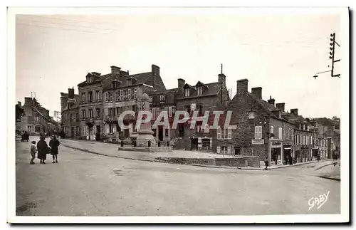 Cartes postales moderne Clecy La Place et le Monument aux Morts