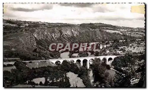 Cartes postales moderne Clecy Le Viaduc et les Rochers des Parcs