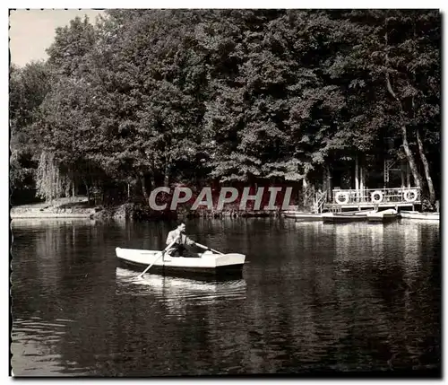 Cartes postales moderne Clecy Le Fil l Eau sur l Orne Barque