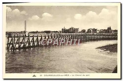 Cartes postales Courseulles Sur Mer Le Chenal du Port