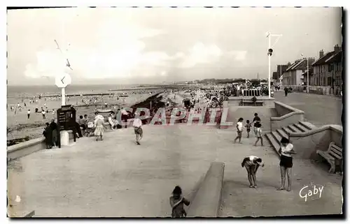 Cartes postales moderne Courseulles sur Mer Esplanade de la digue et la plage