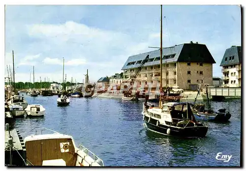 Cartes postales moderne Courseulles Sur Mer Le chenal Bateaux