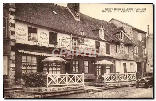 Ansichtskarte AK Crevecoeur en Auge Hotel de Cheval Blanc Betton Automobile